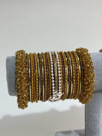 Mehr Bride bangle set (golden)- BNG 16